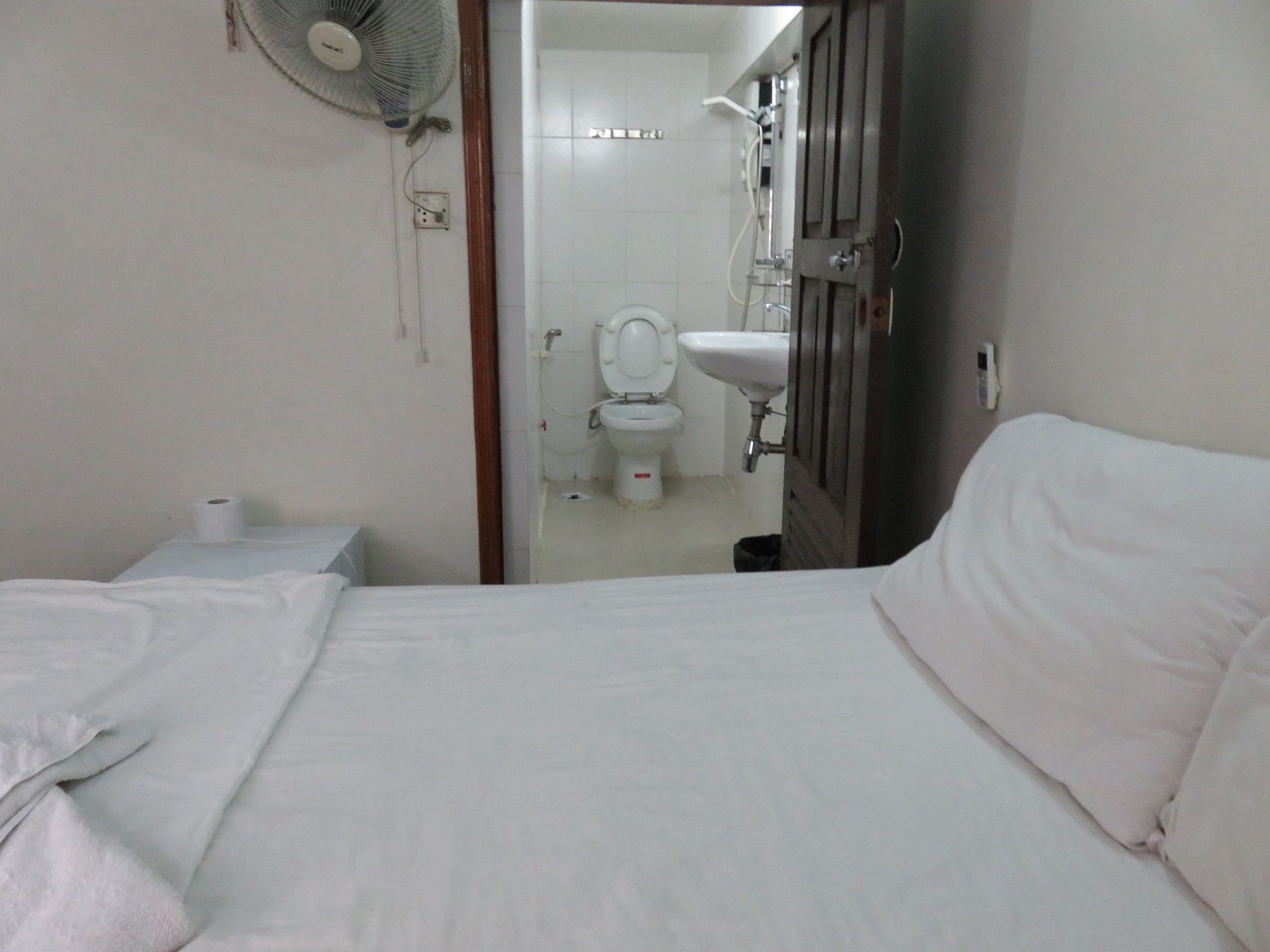 Nordic House Guesthouse Phnom Penh Ngoại thất bức ảnh